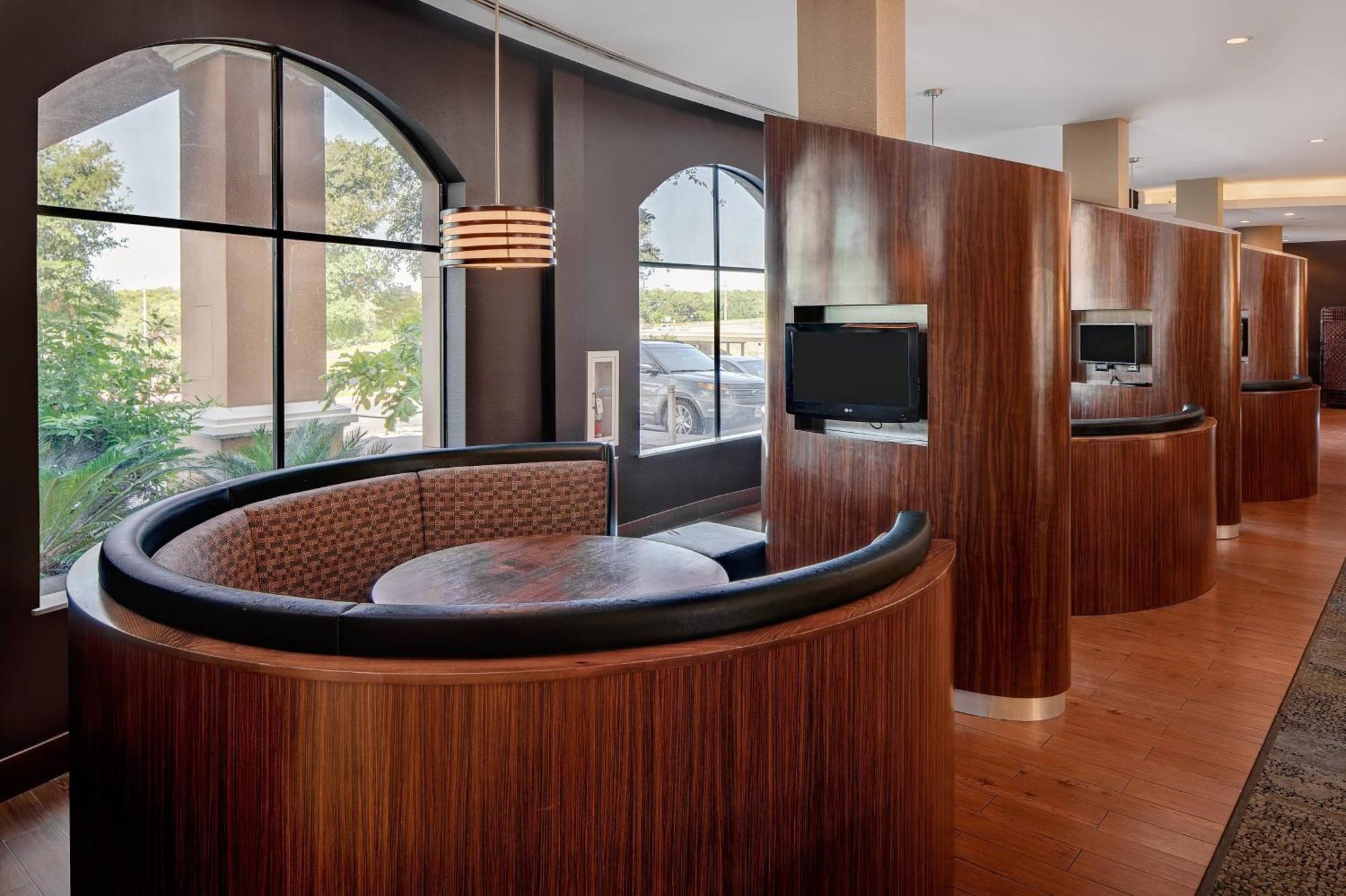 Courtyard By Marriott San Antonio Seaworld/Westover Hills Zewnętrze zdjęcie